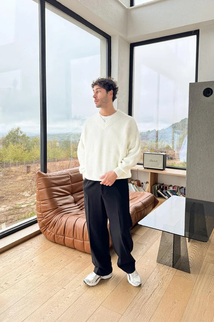 OFF White Knitted V-Neck Sweater