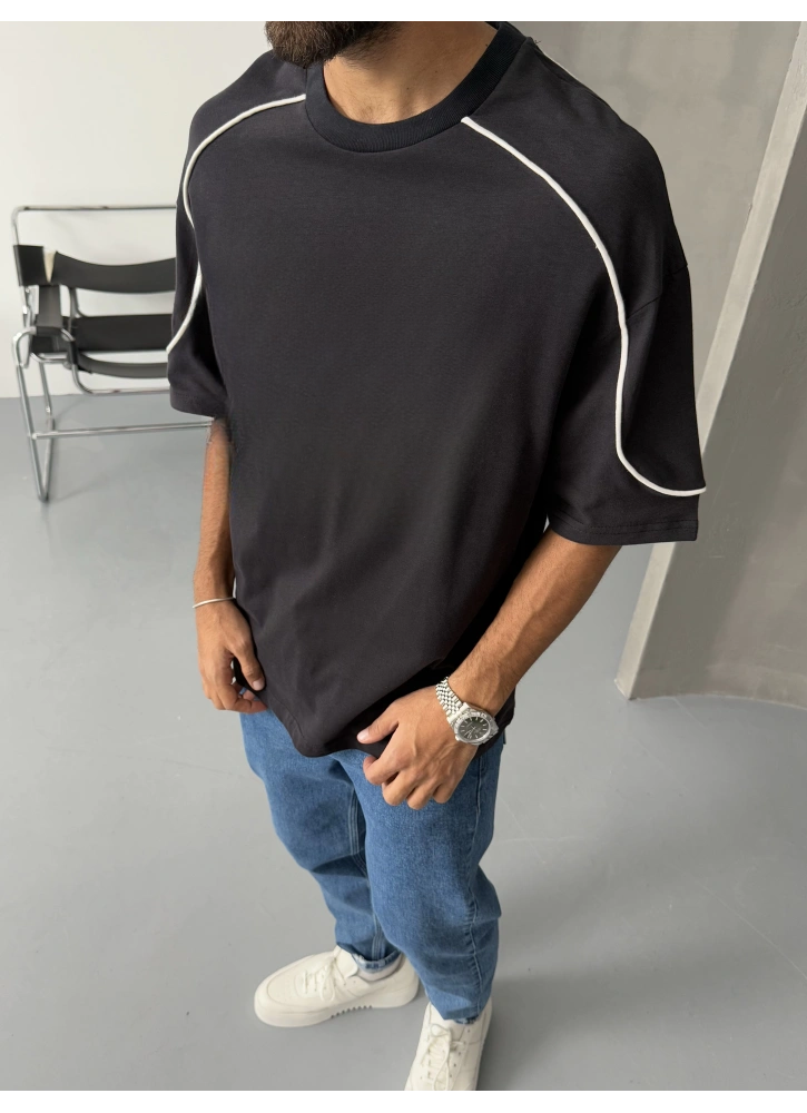 Black '' Piping '' Oversize T-shirt