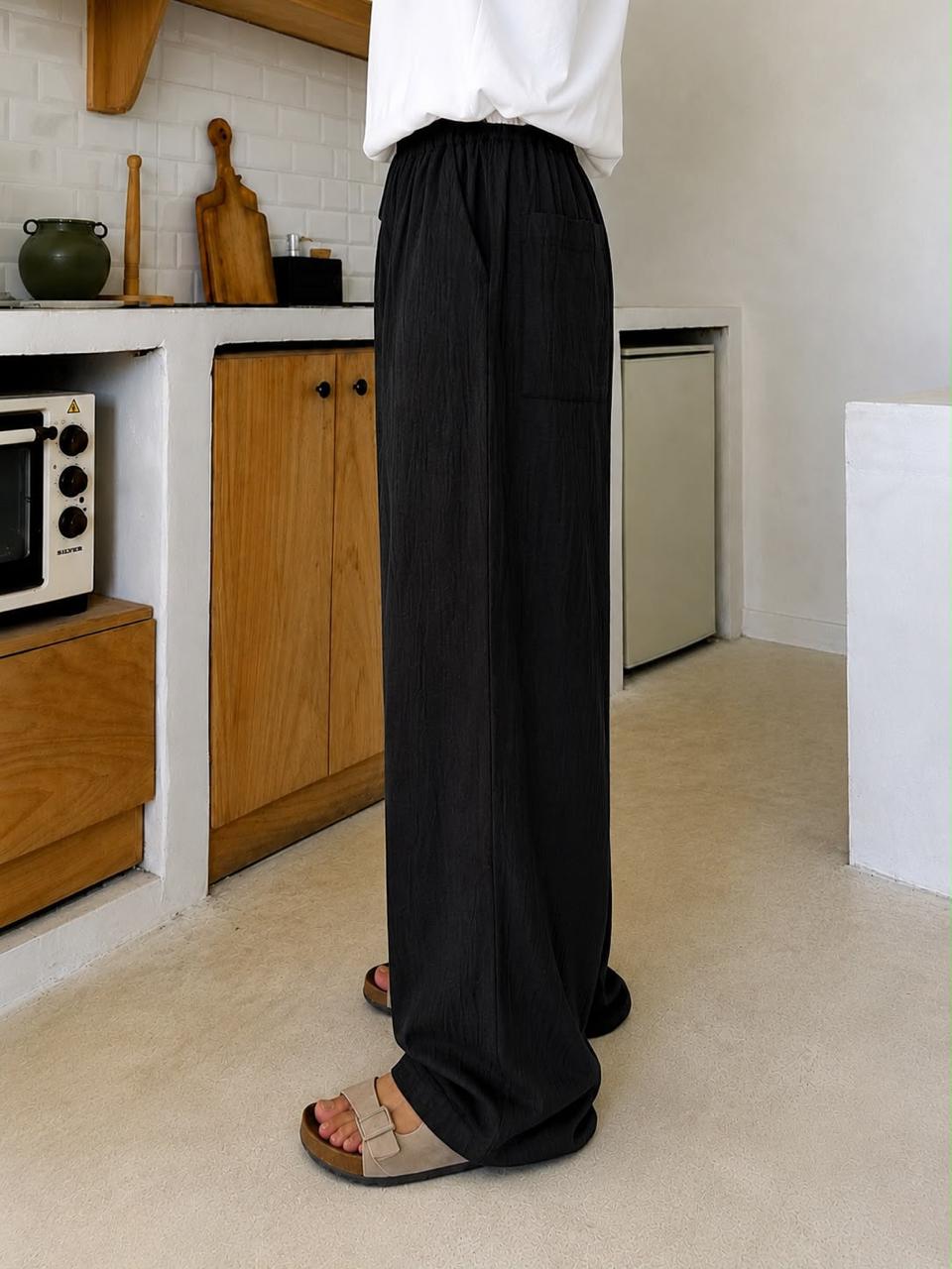 Black Premium Crinkle Pant