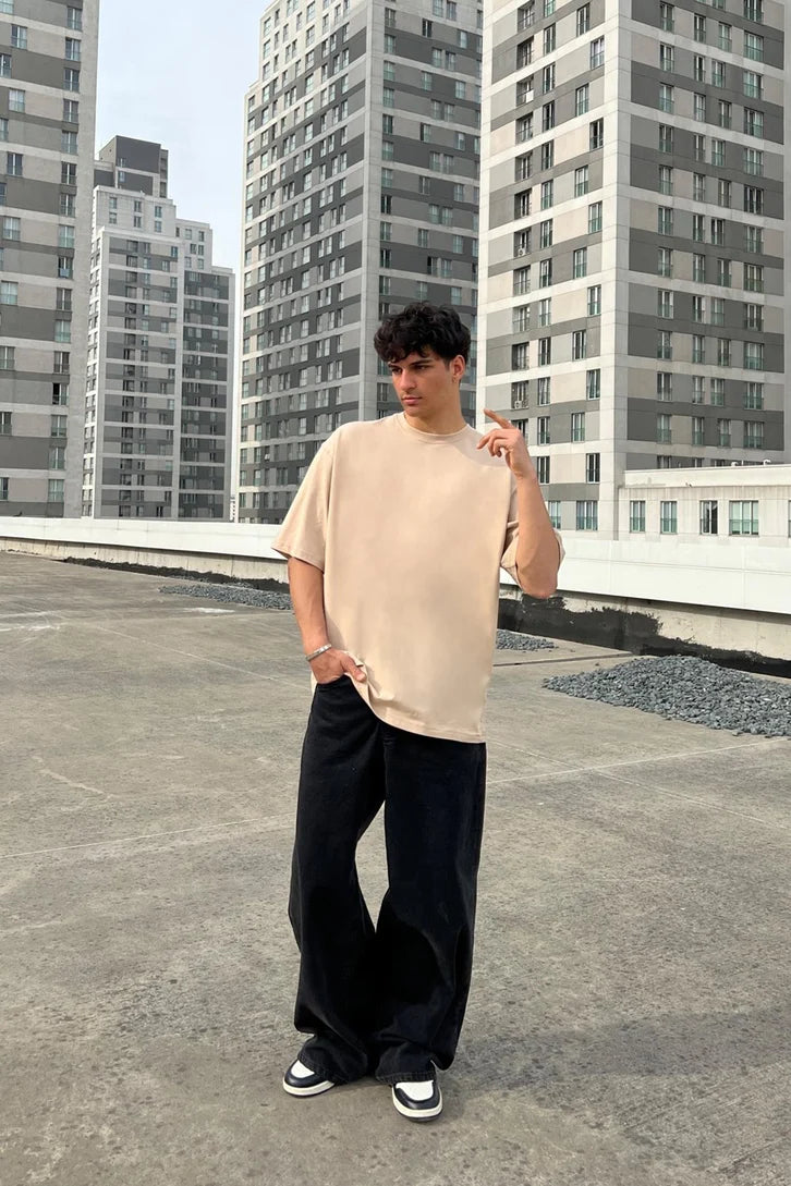 Biege Oversized T-shirt '' Basic ''