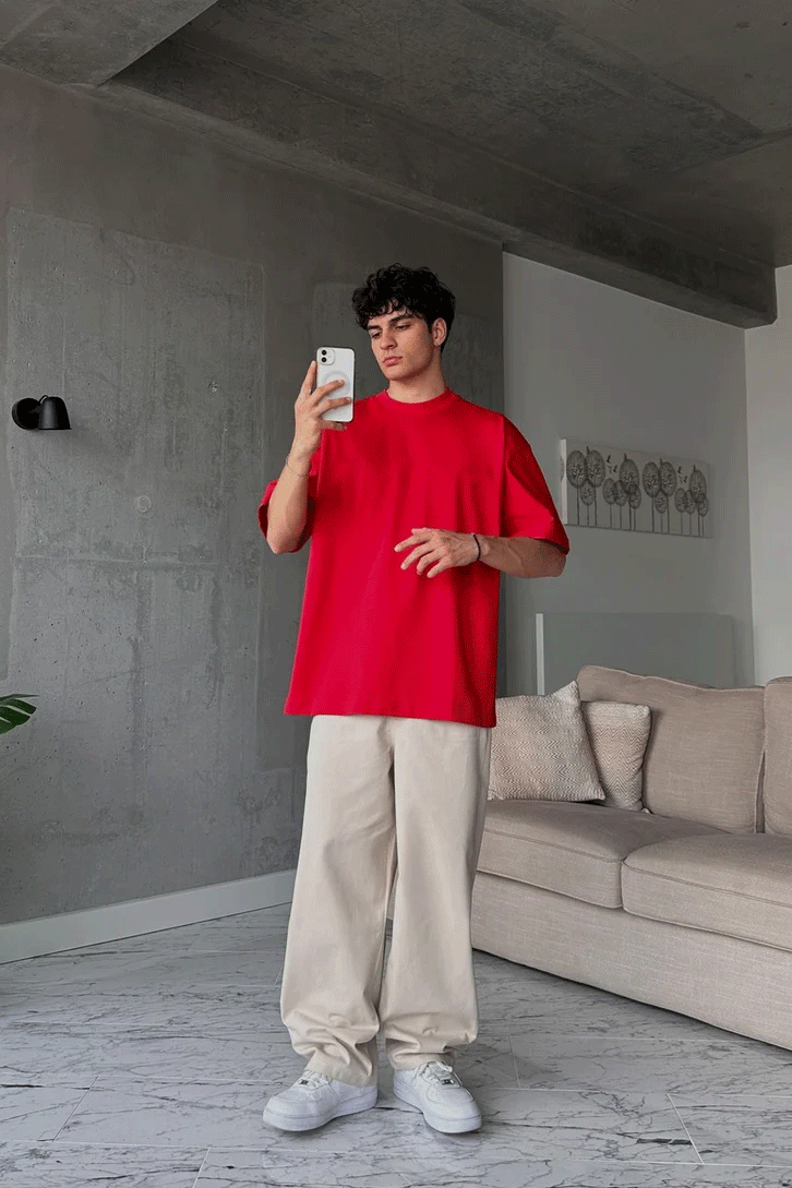 Red Oversized T-shirt '' Basic '' - Main Image
