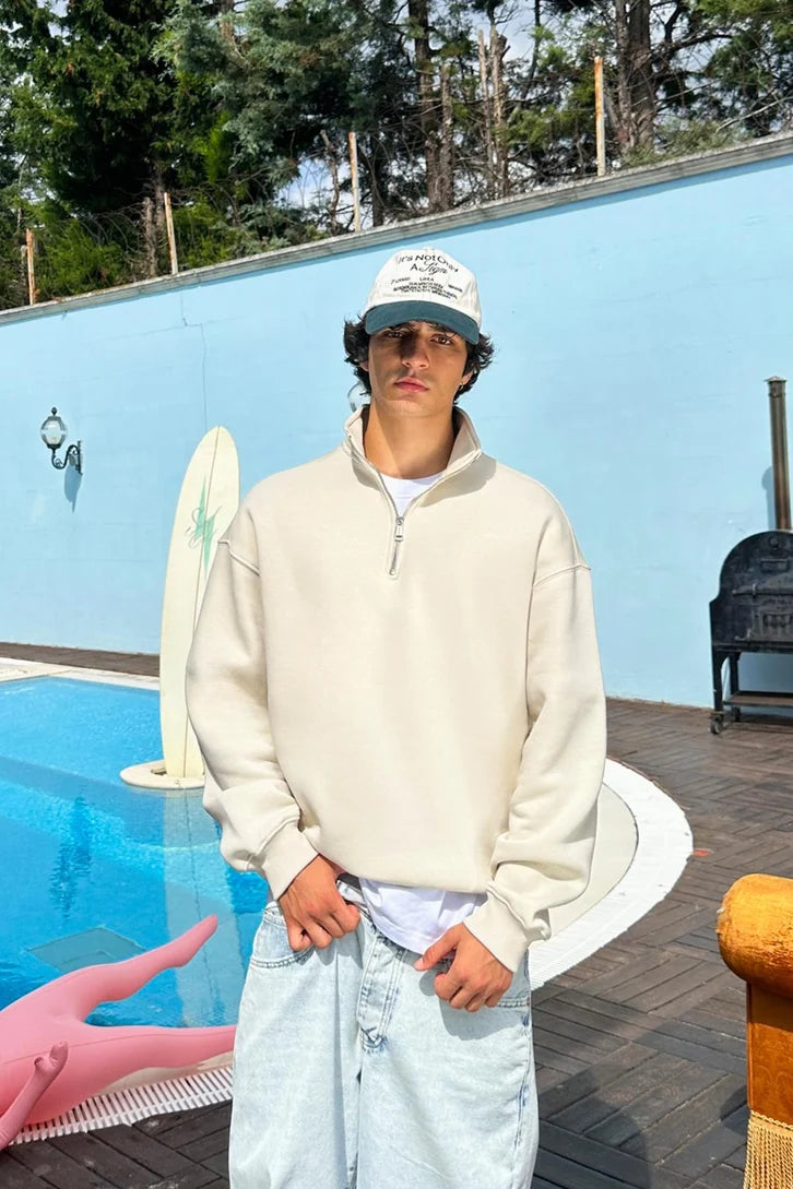 Biege Quarter-zip sweater