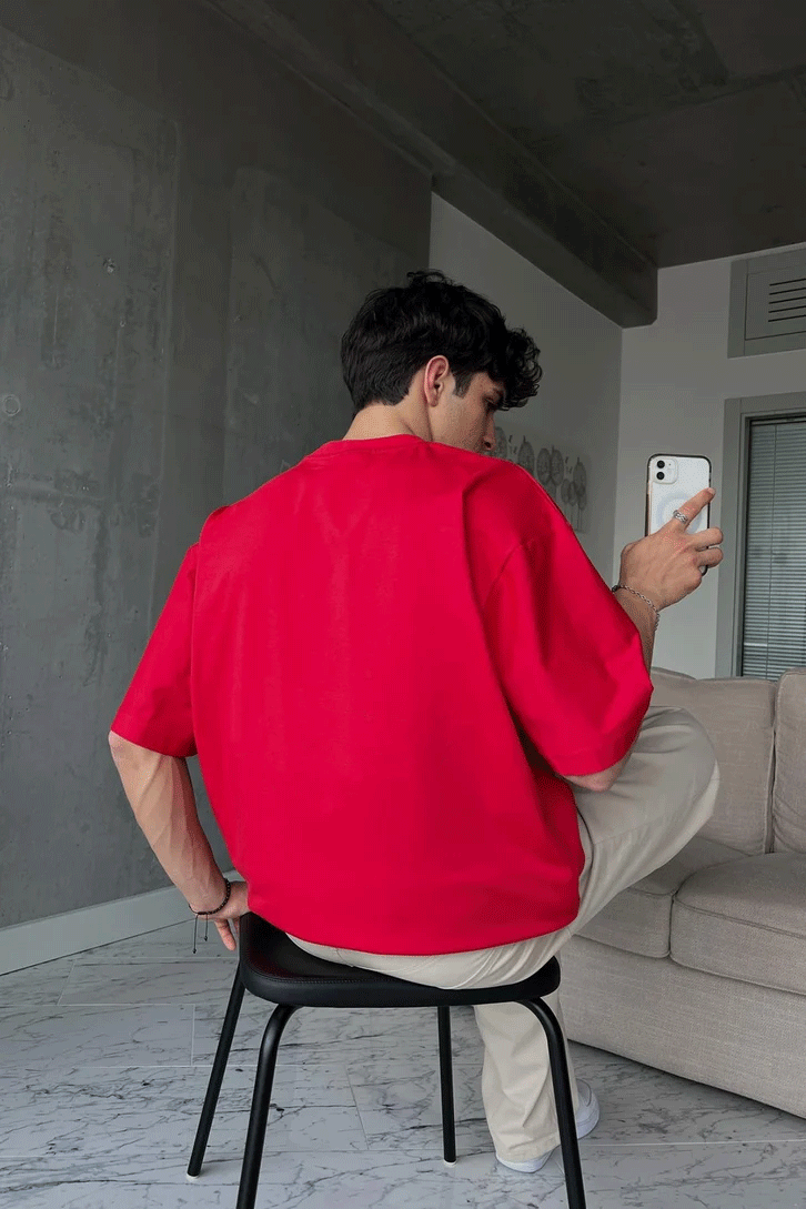 Red Oversized T-shirt '' Basic ''