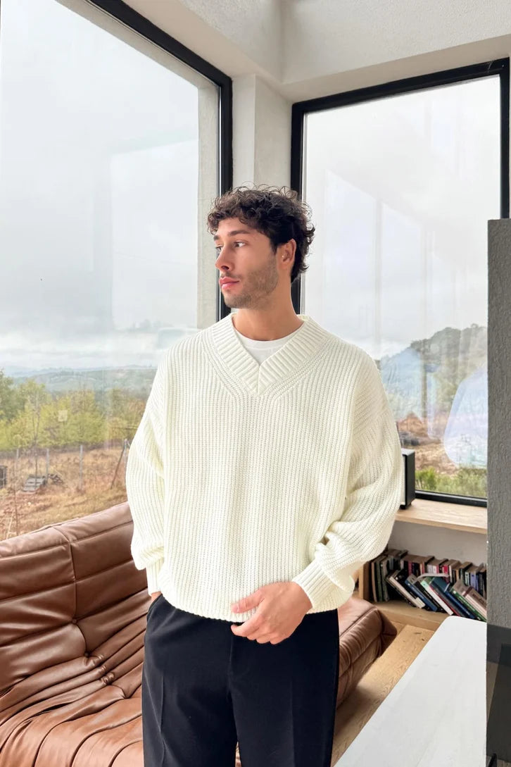 OFF White Knitted V-Neck Sweater – COMFO