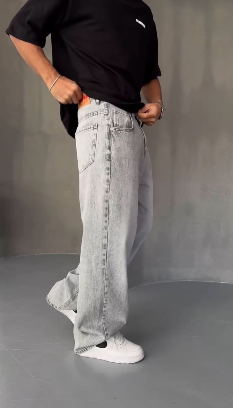 Light Grey Washed Baggy Fit Denim 03