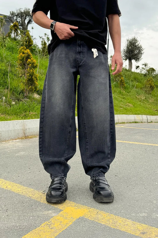 Washed Black Balloon Denim 01