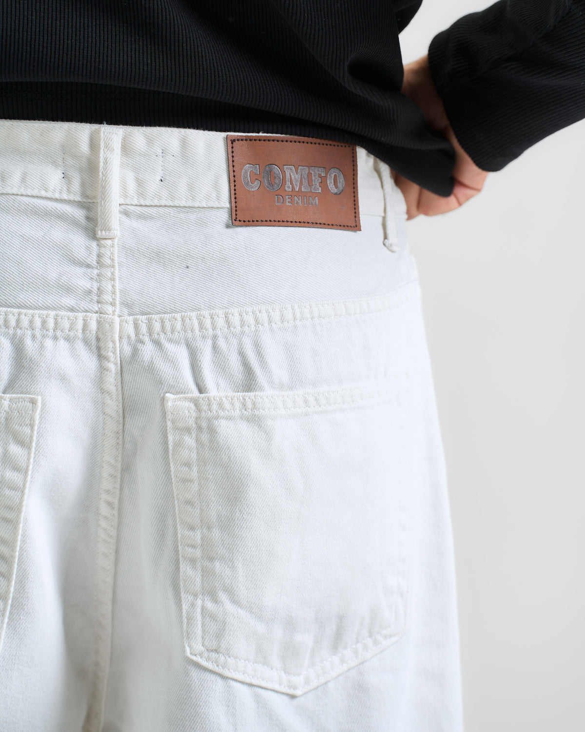 Off-white Super Baggy  Denim