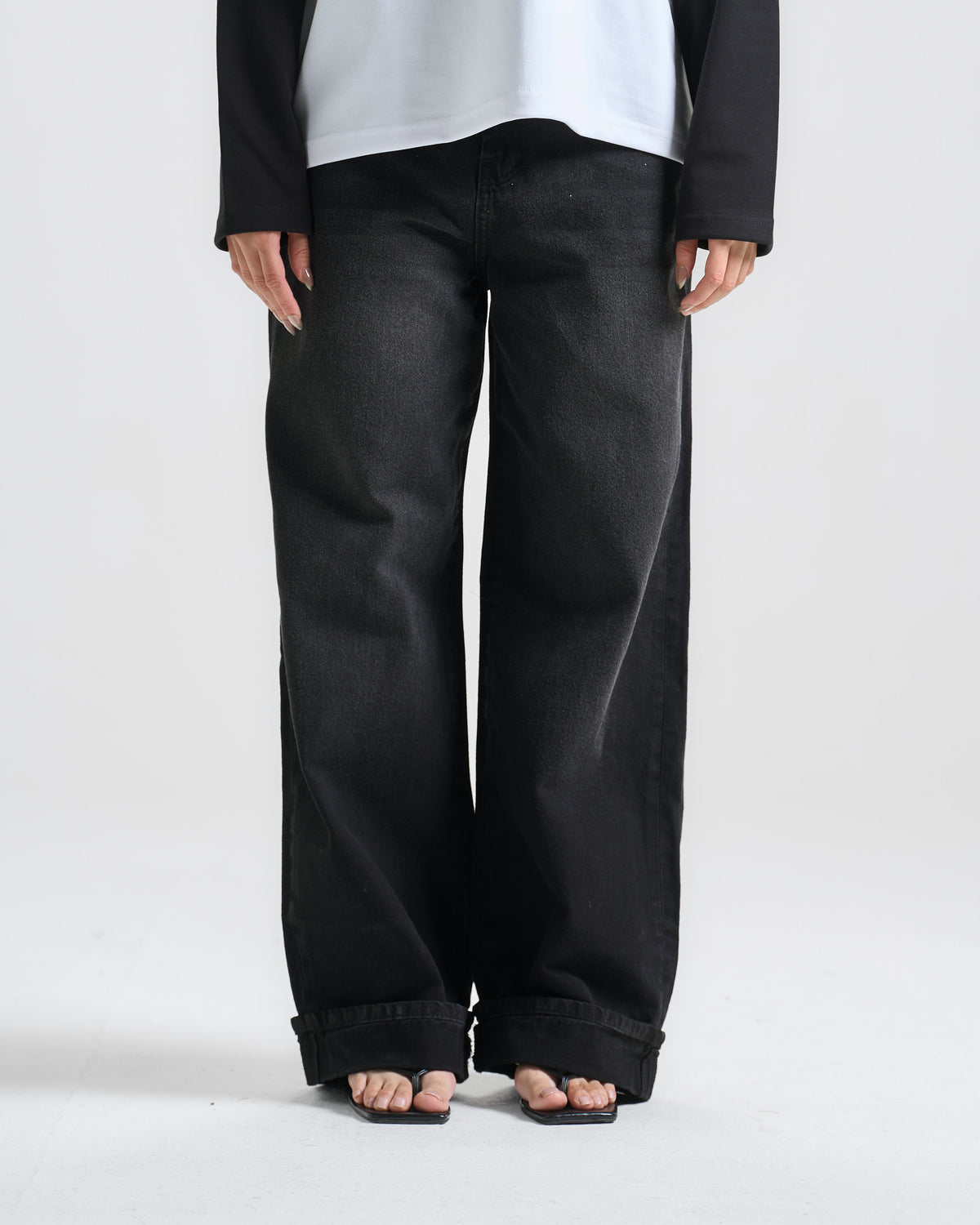 Black  Inverted Baggy Jeans