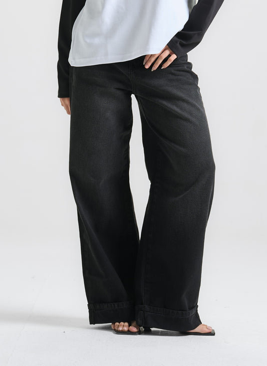 Black  Inverted Baggy Jeans