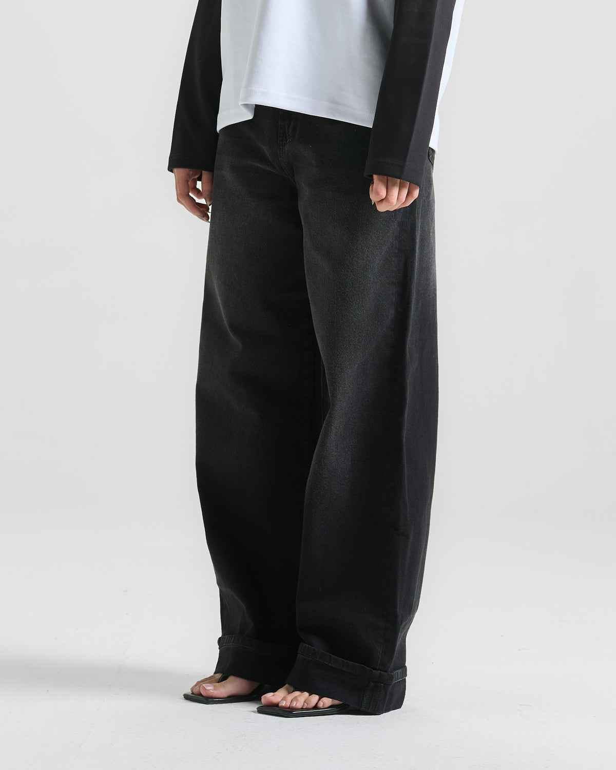 Black  Inverted Baggy Jeans